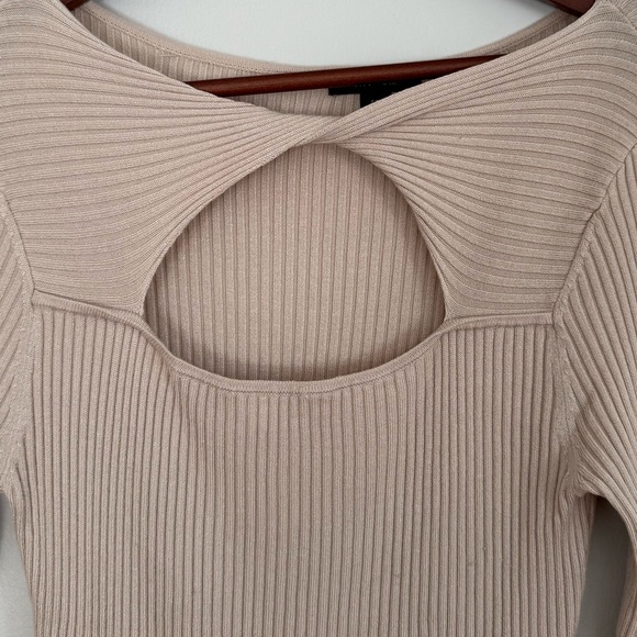 RW&Co Rib Knit Top Keyhole Neckline - Picture 3 of 6